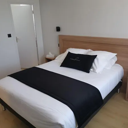 Chateau Blanchard 3* Chazelles-sur-Lyon