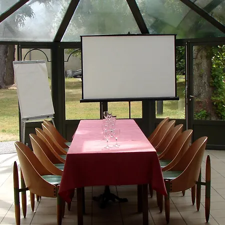 Otel Chateau Blanchard Chazelles-sur-Lyon